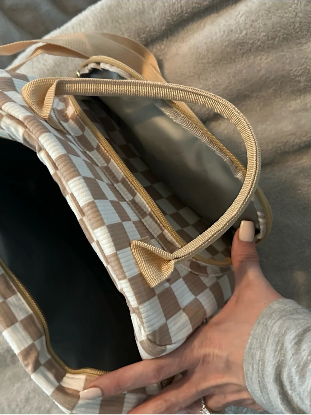 Insulated Beige and White Checkered Lunch Tote for Women